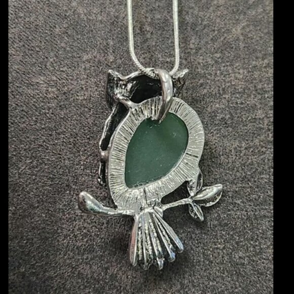 Aventurine Crystal Owl Necklace - Picture 2 of 2